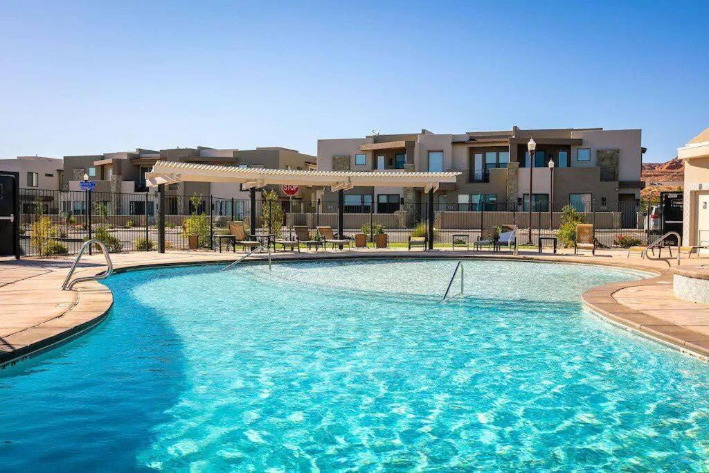 Coral Canyon Pool Private Hot Tub Fire Pit Washington Kültér fotó